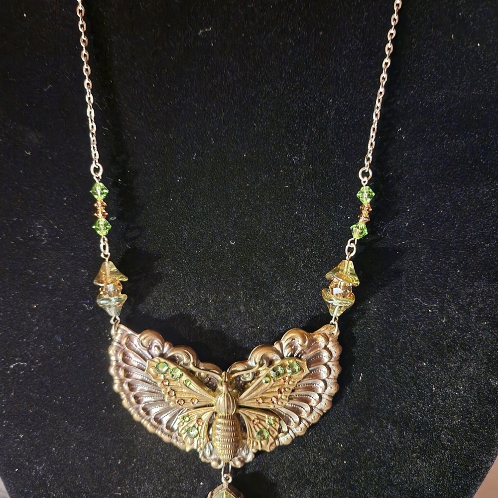 Vintage Butterfly Statement Necklace with Crystal Drop - Picture 3 of 11
